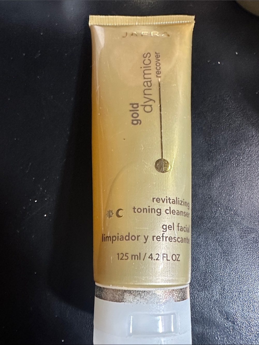 JAFRA Gold Dynamics Revitalizing Toning Cleanser - Gold Tube no box new